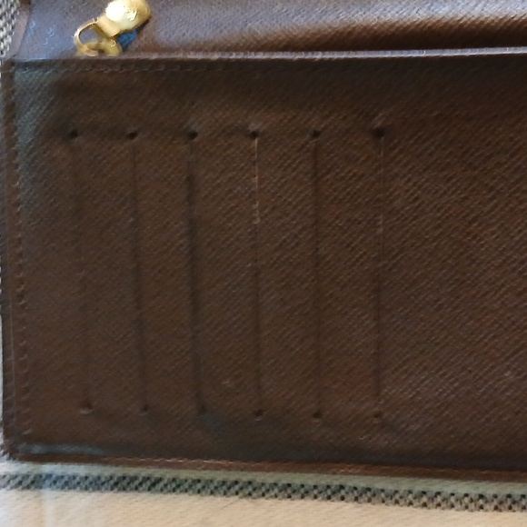 Authentic Louis Vuitton Monogram Damier Porte Feiulle Brazza - Picture 12 of 16